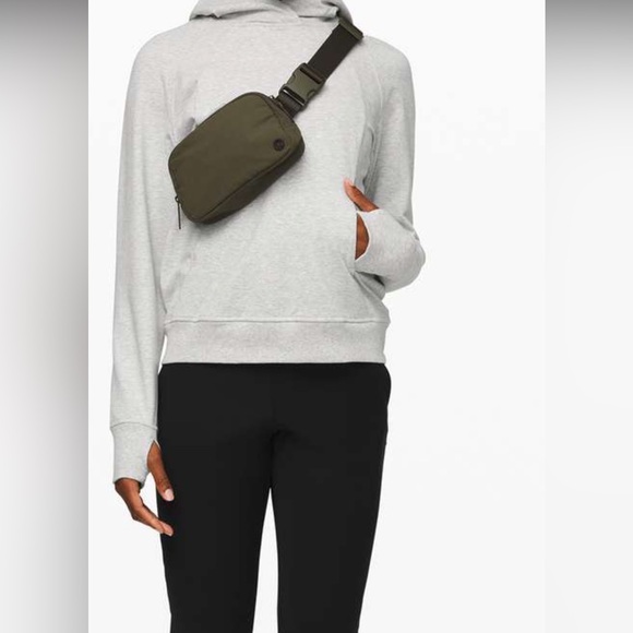 lululemon athletica Pants - Lululemon Everywhere bag Army Green